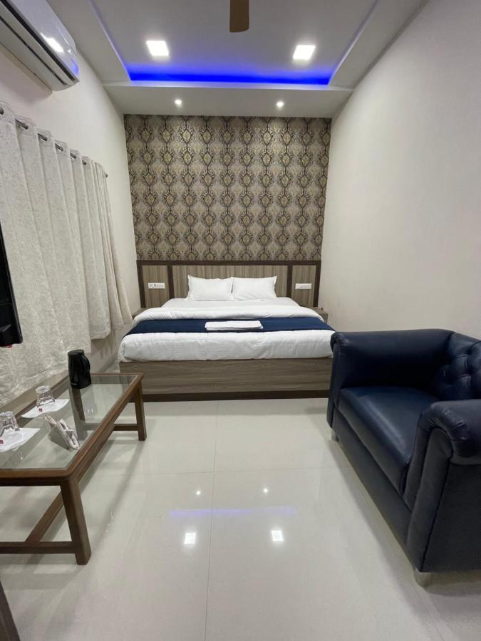 The Royal Palace Hotel Gorakhpur Eksteriør billede